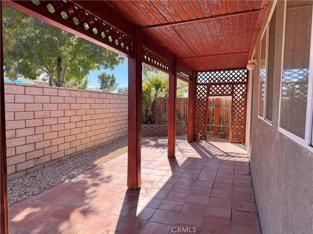 15121 Sorrel Road, Victorville, CA 92394