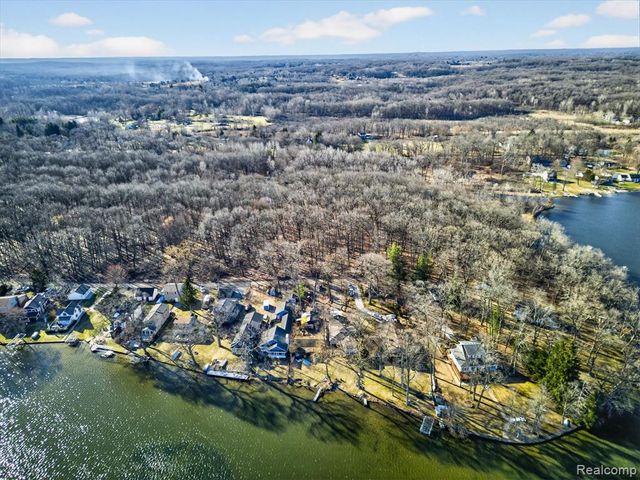 11770 Shaffer Road, Davisburg, MI 48350