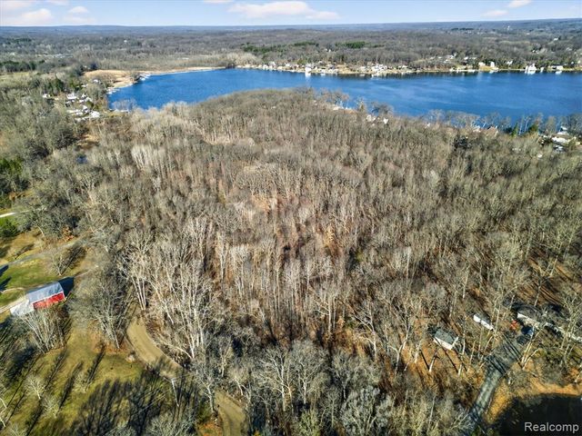 11770 Shaffer Road, Davisburg, MI 48350