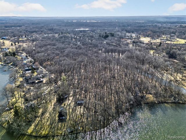 11770 Shaffer Road, Davisburg, MI 48350