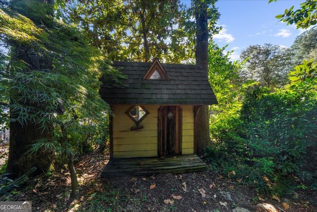 250 Stone Mill Trail NE, Atlanta, GA 30328