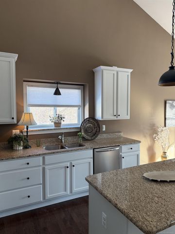 10295 Northridge Court, White Lake, MI 48386