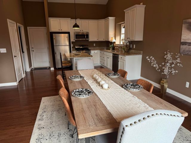 10295 Northridge Court, White Lake, MI 48386