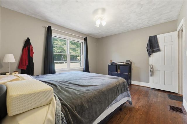 212 Oak Ridge Drive SE, Marietta, GA 30060