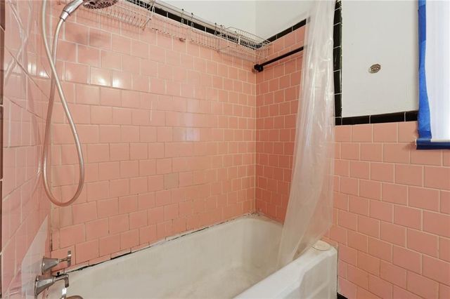 212 Oak Ridge Drive SE, Marietta, GA 30060