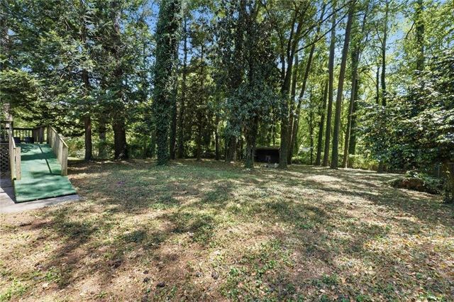 212 Oak Ridge Drive SE, Marietta, GA 30060