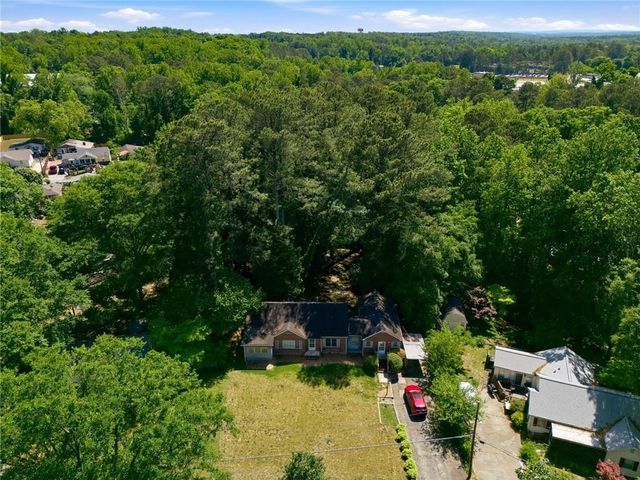 212 Oak Ridge Drive SE, Marietta, GA 30060
