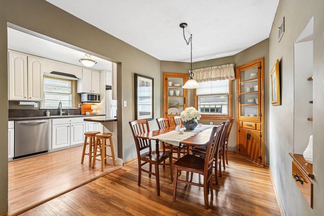 4949 Idlewild AVENUE, Whitefish Bay, WI 53217