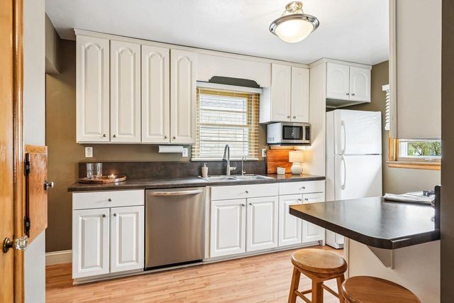 4949 Idlewild AVENUE, Whitefish Bay, WI 53217