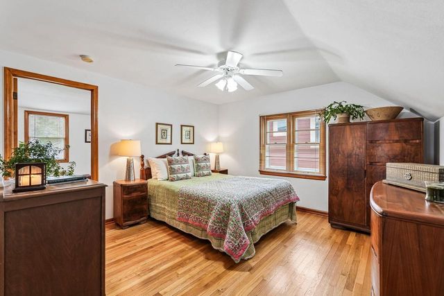 4949 Idlewild AVENUE, Whitefish Bay, WI 53217