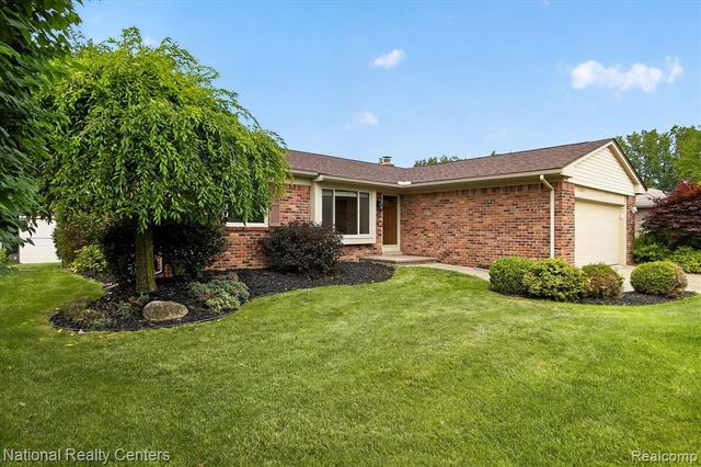 14081 Riga Street, Livonia, MI 48154