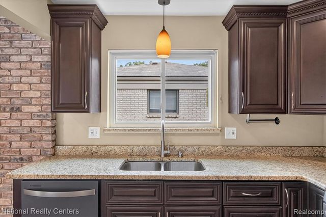 14081 Riga Street, Livonia, MI 48154