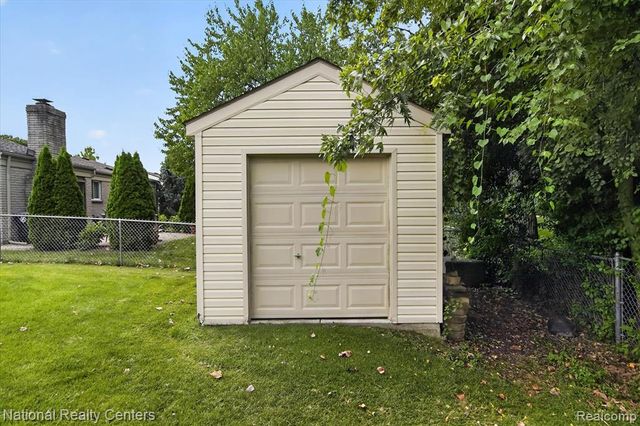 14081 Riga Street, Livonia, MI 48154