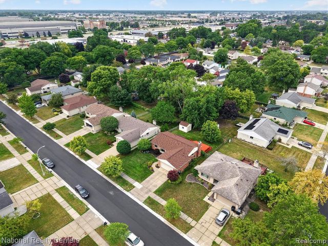 14081 Riga Street, Livonia, MI 48154