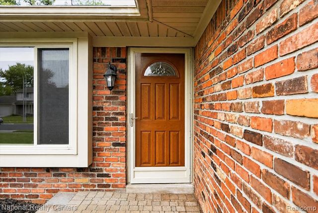 14081 Riga Street, Livonia, MI 48154