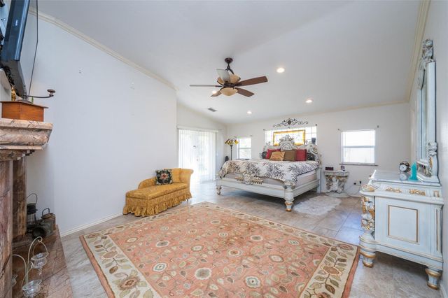 690 PERCHERON CIRCLE, Nokomis, FL 34275