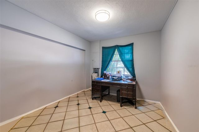 690 PERCHERON CIRCLE, Nokomis, FL 34275