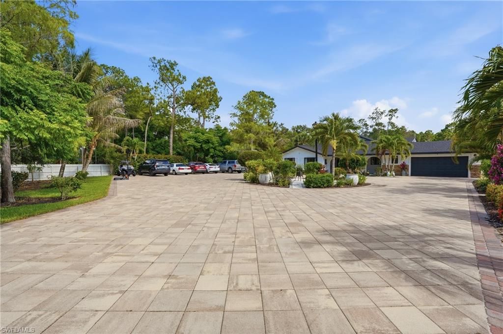 5930 Sea Grass LN, NAPLES, FL 34116 — photo 2