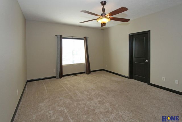 7377 Yankee Woods Drive, Lincoln, NE 68516