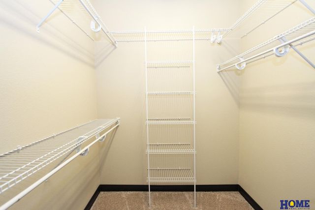 7377 Yankee Woods Drive, Lincoln, NE 68516