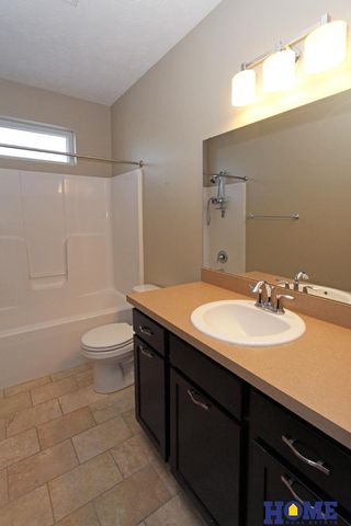 7377 Yankee Woods Drive, Lincoln, NE 68516