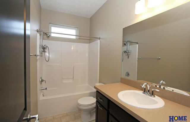 7377 Yankee Woods Drive, Lincoln, NE 68516