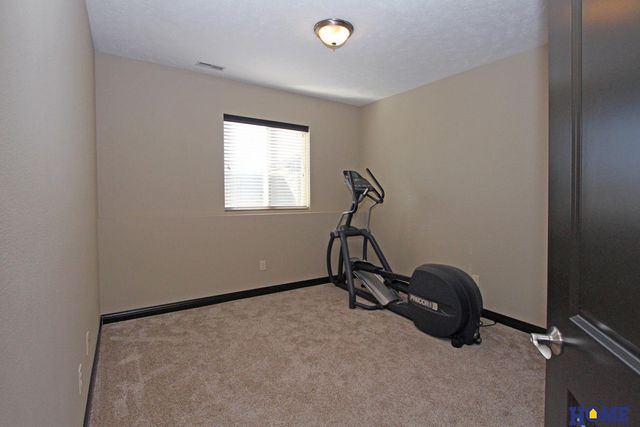 7377 Yankee Woods Drive, Lincoln, NE 68516