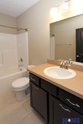 7377 Yankee Woods Drive, Lincoln, NE 68516