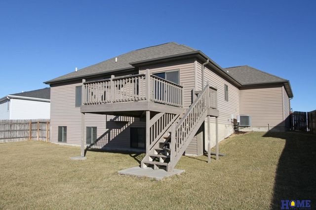 7377 Yankee Woods Drive, Lincoln, NE 68516