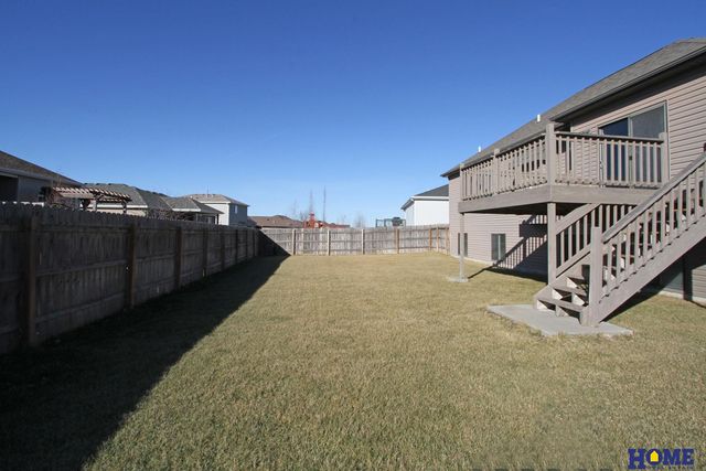 7377 Yankee Woods Drive, Lincoln, NE 68516