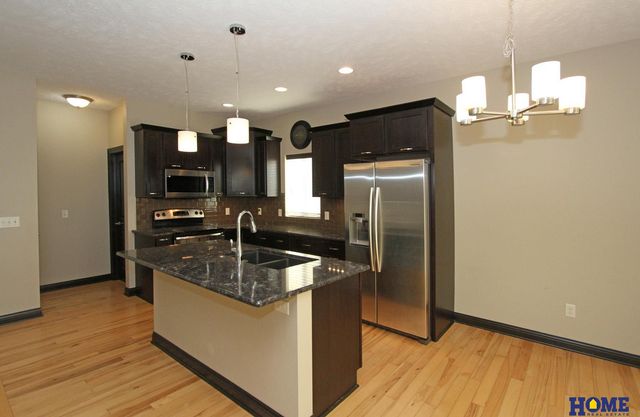 7377 Yankee Woods Drive, Lincoln, NE 68516