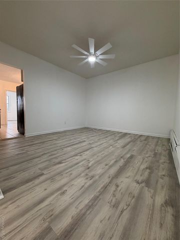 12215 11th Avenue 2, College Point, NY 11356