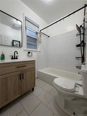 12215 11th Avenue 2, College Point, NY 11356