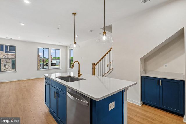 19704 MISTY MOSS SQ, Ashburn, VA 20147