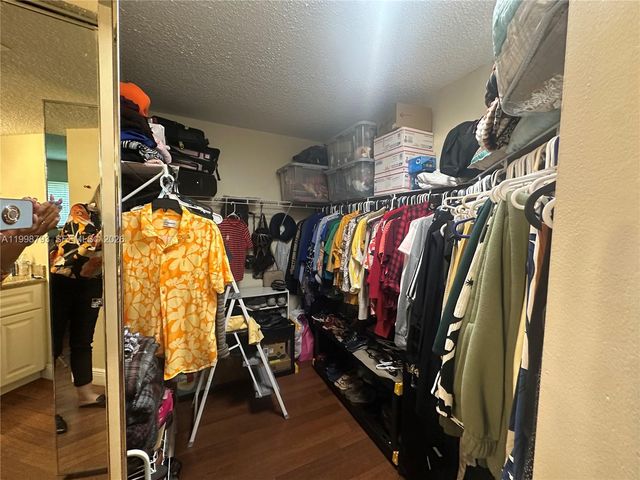 1600 SW 127th Way 101C, Pembroke Pines, FL 33027