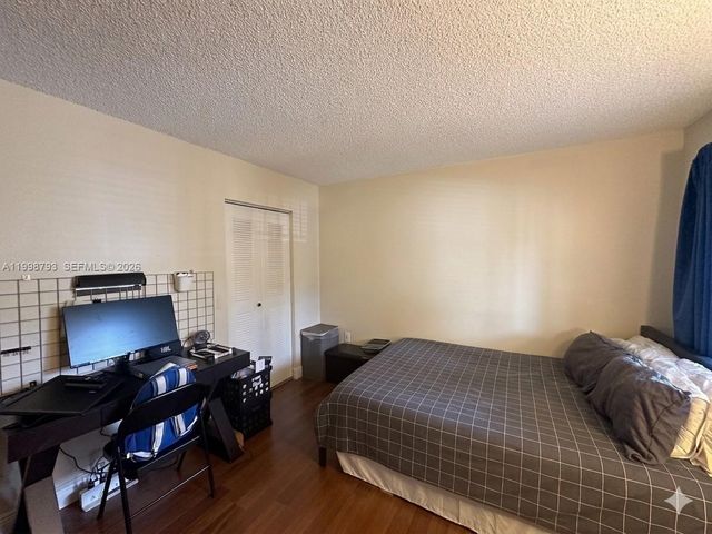 1600 SW 127th Way 101C, Pembroke Pines, FL 33027