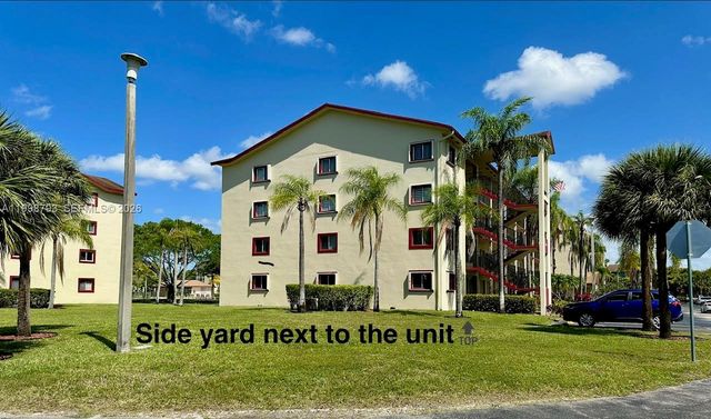 1600 SW 127th Way 101C, Pembroke Pines, FL 33027