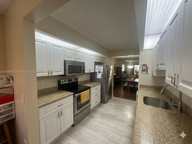 1600 SW 127th Way 101C, Pembroke Pines, FL 33027