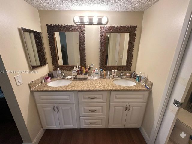 1600 SW 127th Way 101C, Pembroke Pines, FL 33027