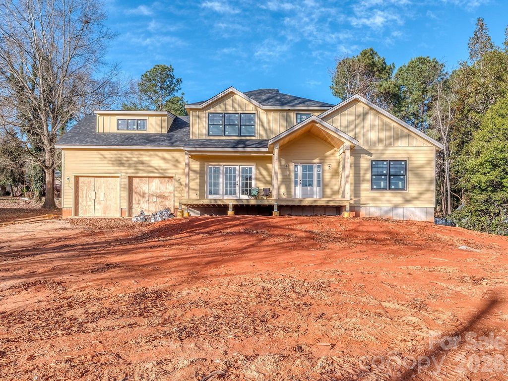 4899 Moonlite Bay Drive, Sherrills Ford, NC 28673