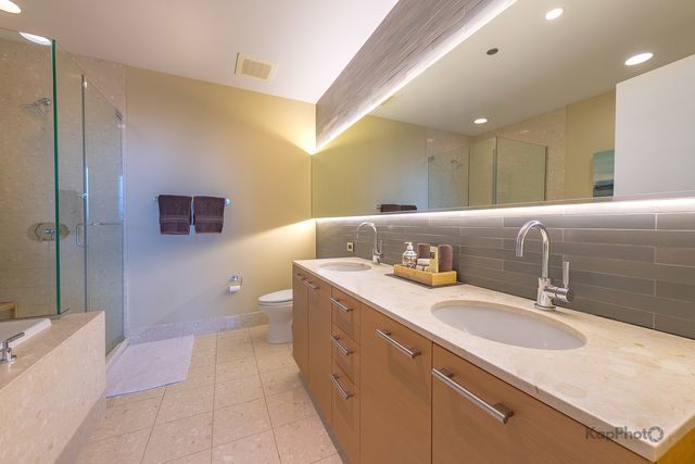 340 E Randolph Street 4902, Chicago, IL 60601