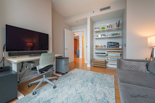 340 E Randolph Street 4902, Chicago, IL 60601