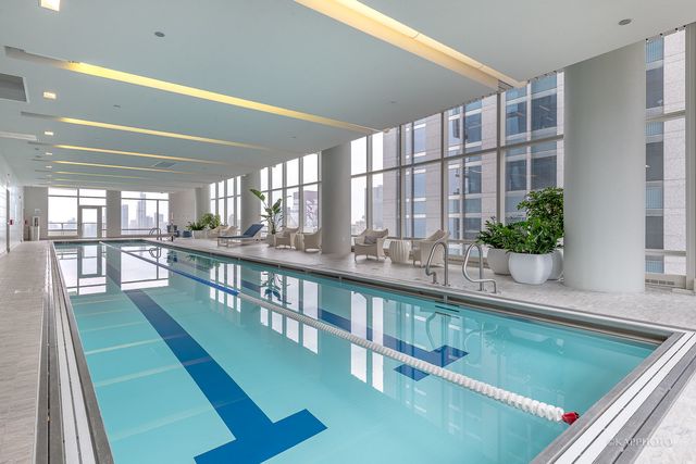 340 E Randolph Street 4902, Chicago, IL 60601
