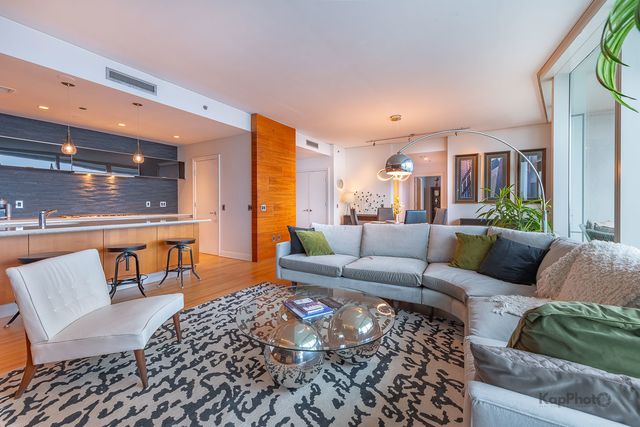 340 E Randolph Street 4902, Chicago, IL 60601
