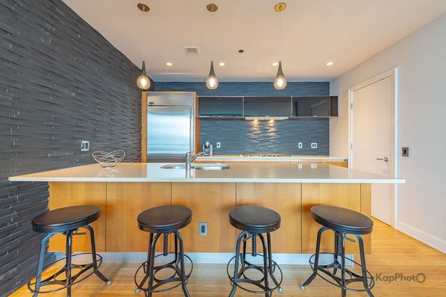 340 E Randolph Street 4902, Chicago, IL 60601