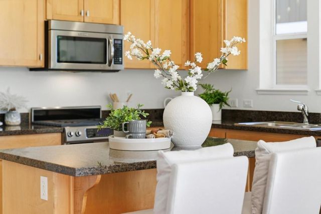 1950 Cambridge Drive, Mountain View, CA 94043