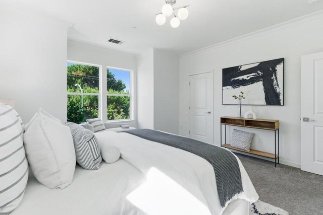 1950 Cambridge Drive, Mountain View, CA 94043