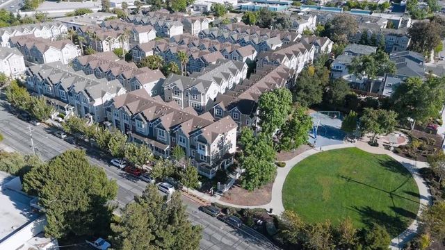 1950 Cambridge Drive, Mountain View, CA 94043