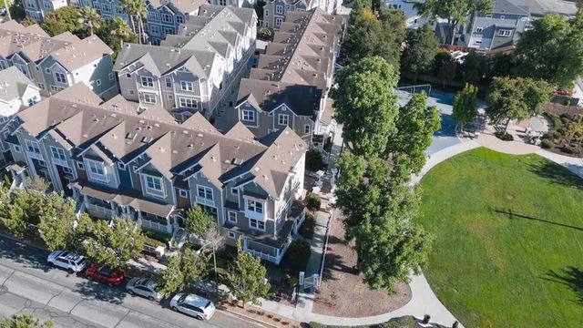 1950 Cambridge Drive, Mountain View, CA 94043