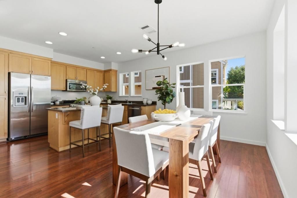 Image 13 of property listing at 1950 Cambridge Drive, Mountain View, CA 94043